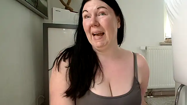 p6w official online show from 04/14/26, 12:21