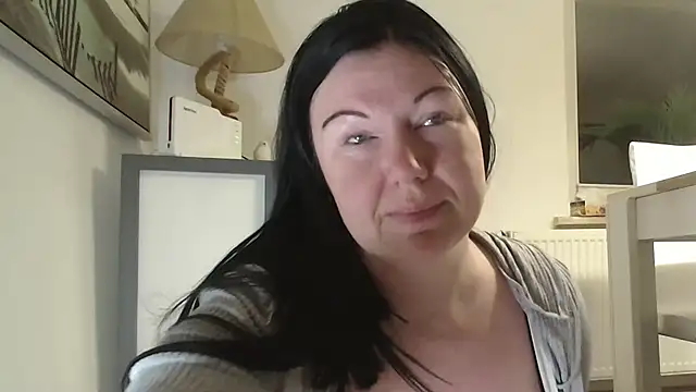 p6w official online show from 11/11/25, 05:02