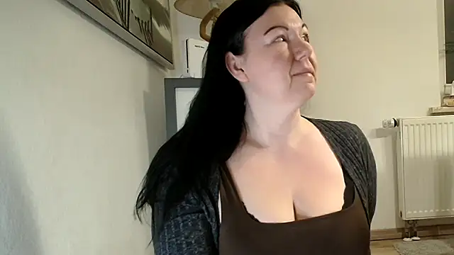 p6w official online show from 12/19/25, 04:49