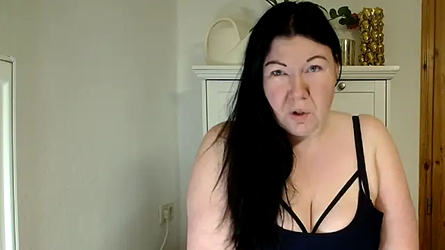 p6w official online show from 03/10/26, 05:00