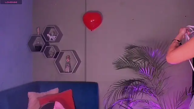 Sussy Bell01 online show from 02/20/25, 06:03