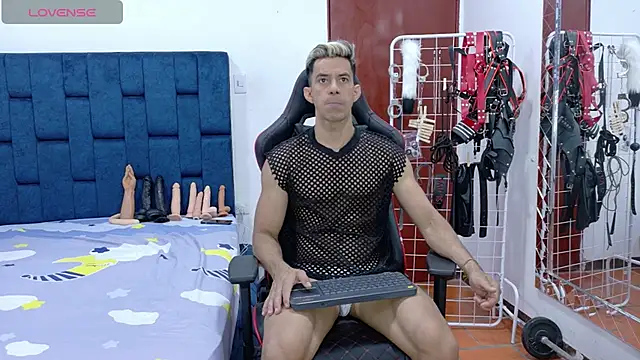 JoseRumbero26 online show from 11/05/25, 12:25