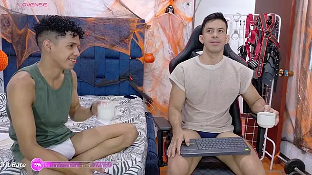 JoseRumbero26 online show from 10/15/25, 12:24