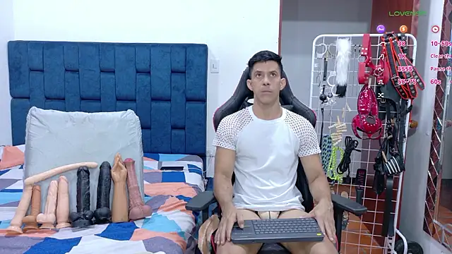 JoseRumbero26 online show from 02/06/26, 01:45