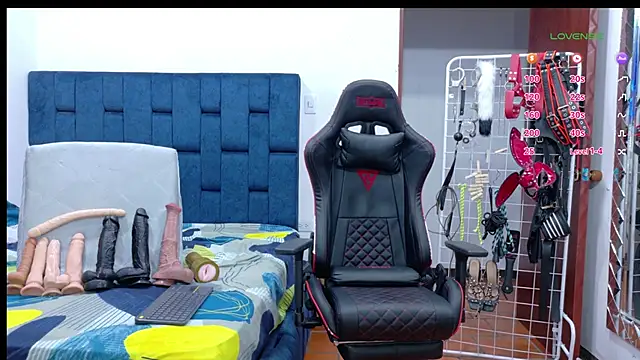 JoseRumbero26 online show from 02/13/26, 02:11