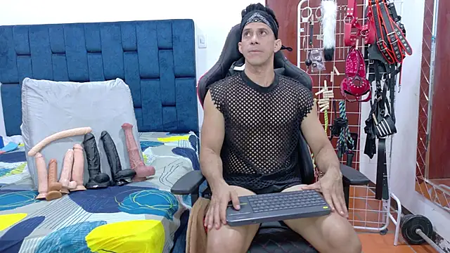 JoseRumbero26 online show from 02/10/26, 02:54