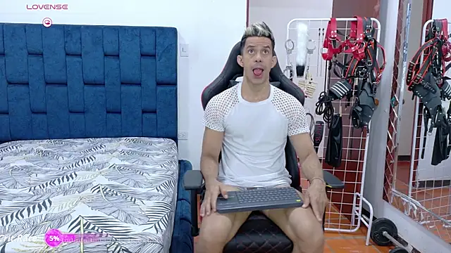 JoseRumbero26 online show from 11/09/25, 12:20