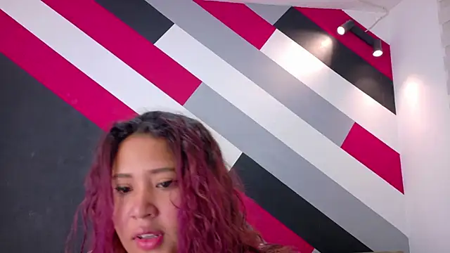 I am yours- online show from 11/20/25, 11:44