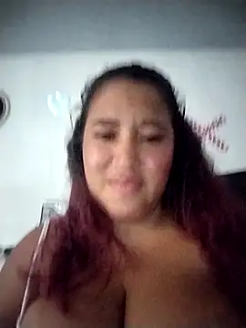 Snapshot of I_am_yours- chatting on 04/23/26, 07:48 I am yours- online show from 04/23/26, 07:48