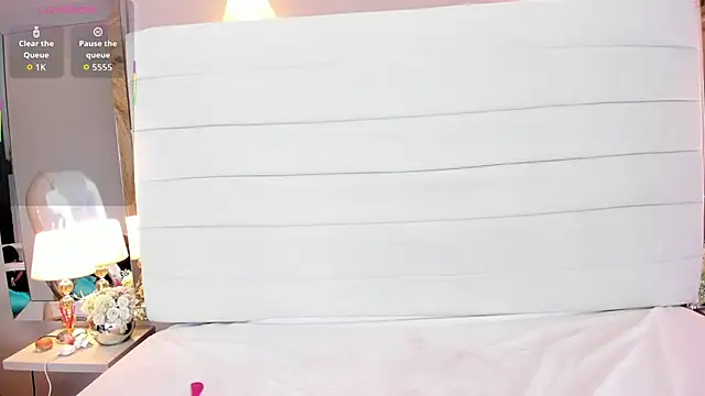 Lilly 2809  online show from 02/06/26, 04:30