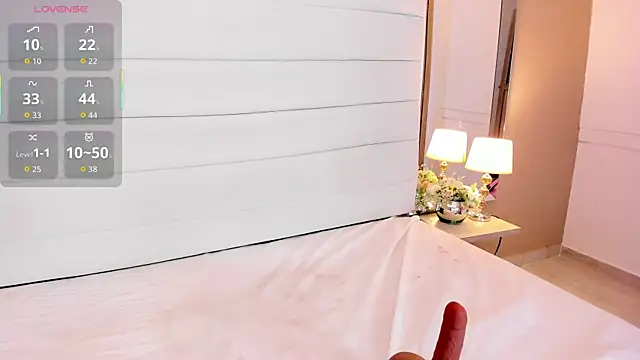 Lilly 2809  online show from 02/26/26, 04:56