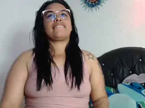 Snapshot of Tita_dirty chatting on 01/14/25, 01:58 Tita dirty online show from 01/14/25, 01:58