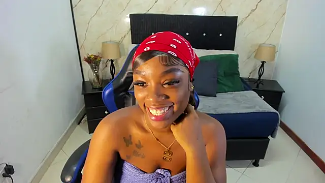 helena copper  online show from 04/09/26, 04:03