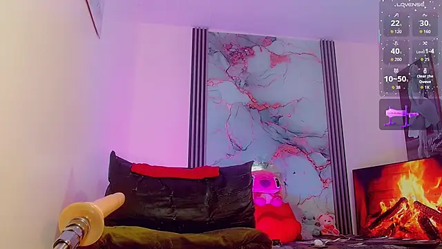  ChanellR  online show from 11/05/25, 11:24