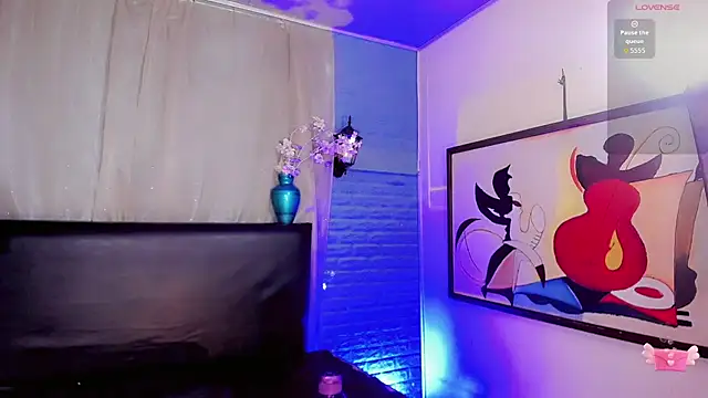  ChanellR  online show from 06/18/26, 11:04