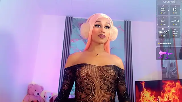  ChanellR  online show from 10/22/25, 11:03