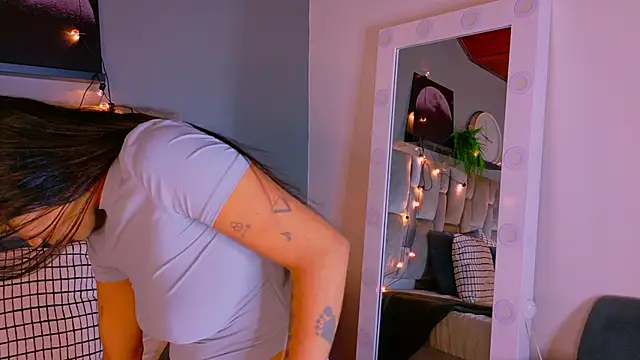 rachellmartinez online show from 10/22/25, 11:42