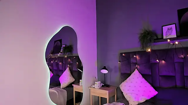 rachellmartinez online show from 11/22/25, 11:42