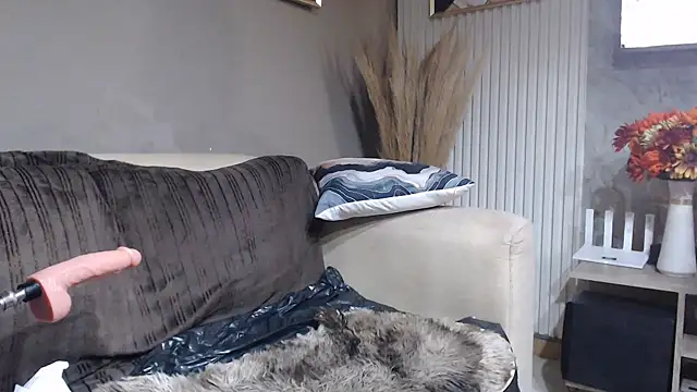 ThickyMinajxx online show from 11/28/25, 02:23