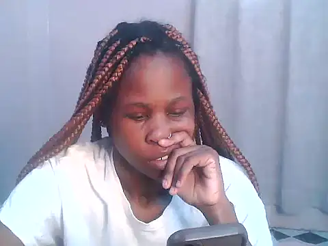 Snapshot of SexxyTerry chatting on 10/16/25, 02:25 SexxyTerry online show from 10/16/25, 02:25