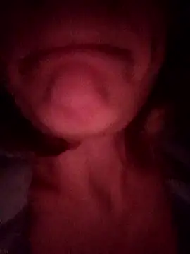 wLESLYMOSw online show from 11/30/25, 09:10