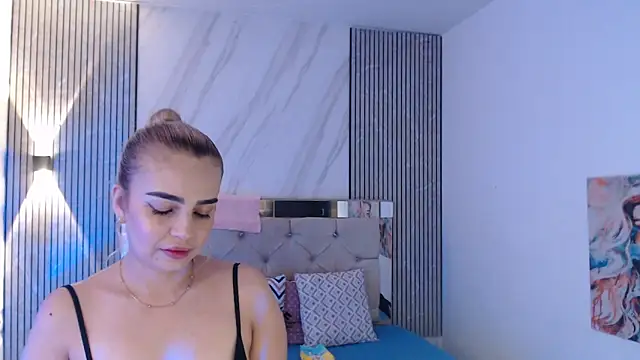 ashley  tylor online show from 04/15/26, 03:01