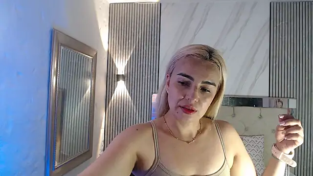 Snapshot of ashley__tylor chatting on 06/10/26, 07:04 ashley tylor online show from 06/10/26, 07:04
