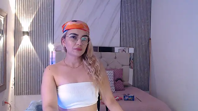 ashley  tylor online show from 03/29/26, 02:35