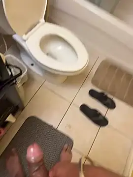 Snapshot of VFuck4U_xxx chatting on 03/22/25, 09:56 VFuck4U xxx online show from 03/22/25, 09:56