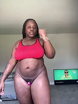 Snapshot of fantasygyal chatting on 06/11/26, 06:16 fantasygyal online show from 06/11/26, 06:16