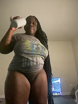 Snapshot of fantasygyal chatting on 06/02/26, 03:39 fantasygyal online show from 06/02/26, 03:39