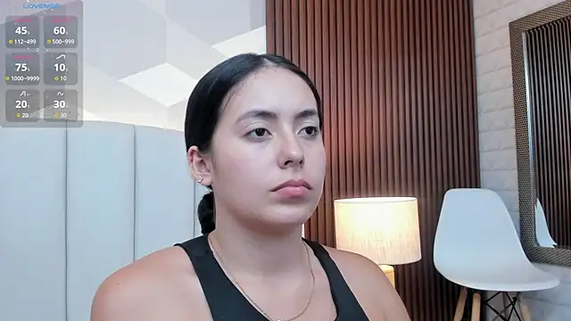 Snapshot of Julietasantos__ chatting on 06/10/26, 06:31 Julietasantos online show from 06/10/26, 06:31