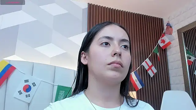Snapshot of Julietasantos__ chatting on 06/25/26, 06:24 Julietasantos online show from 06/25/26, 06:24
