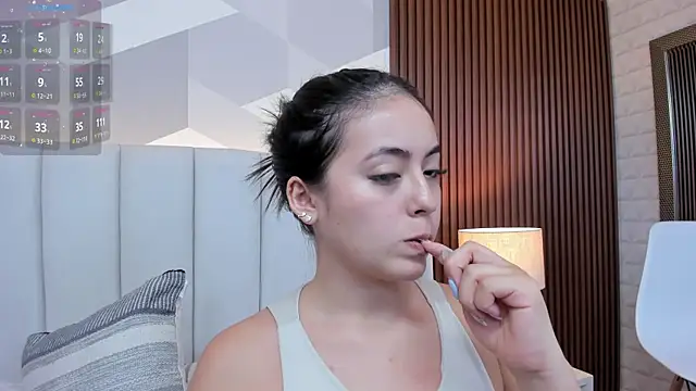 Julietasantos   online show from 10/03/25, 06:20