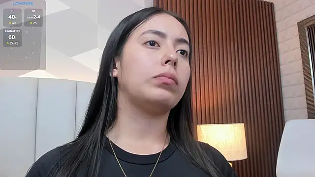 Julietasantos   online show from 05/07/26, 06:22