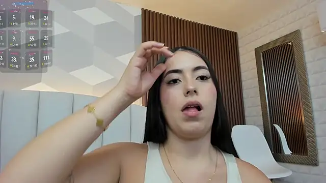 Julietasantos   online show from 10/18/25, 06:32
