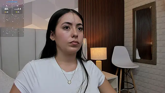 Julietasantos   online show from 11/03/25, 06:22