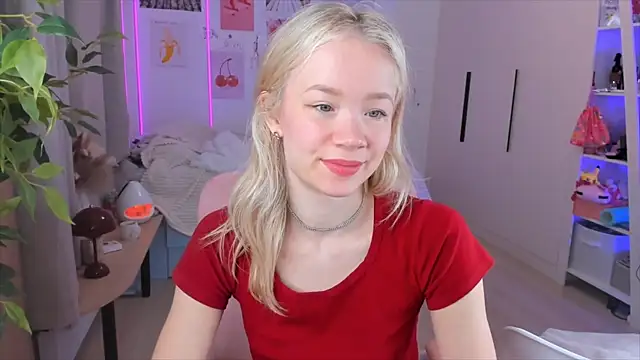 Snapshot of Lily_Young chatting on 03/01/26, 04:12 Lily Young online show from 03/01/26, 04:12