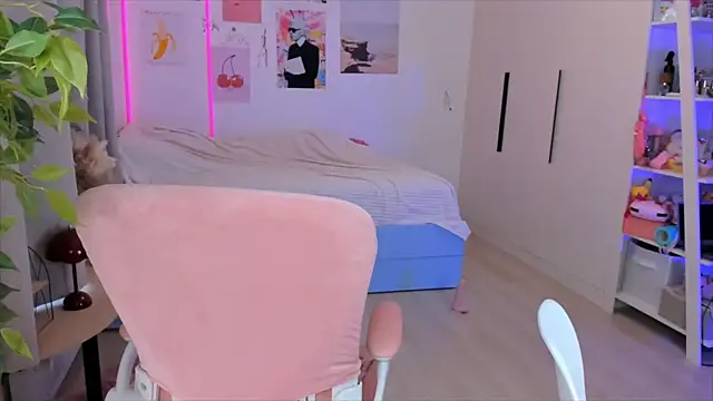 Snapshot of Lily_Young chatting on 02/20/26, 06:19 Lily Young online show from 02/20/26, 06:19