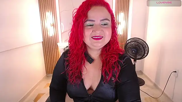 Mariana Rojas online show from 05/12/26, 05:15