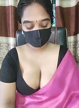 Snapshot of Kotha_-Moni chatting on 09/28/25, 01:34 Kotha -Moni online show from 09/28/25, 01:34