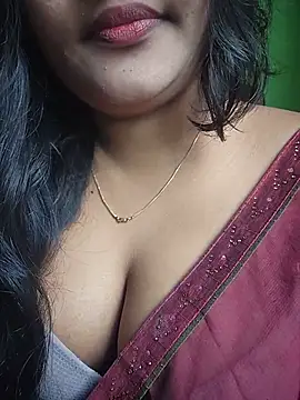 Snapshot of Kotha_-Moni chatting on 07/14/26, 01:38 Kotha -Moni online show from 07/14/26, 01:38