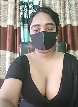 Snapshot of Kotha_-Moni chatting on 10/12/25, 01:29 Kotha -Moni online show from 10/12/25, 01:29