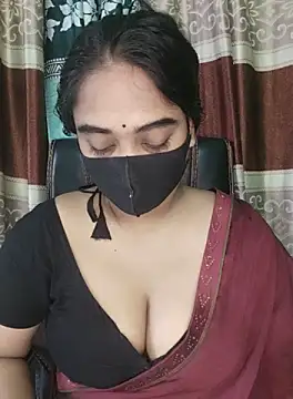 Snapshot of Kotha_-Moni chatting on 09/21/25, 01:22 Kotha -Moni online show from 09/21/25, 01:22