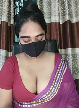 Snapshot of Kotha_-Moni chatting on 10/08/25, 12:56 Kotha -Moni online show from 10/08/25, 12:56