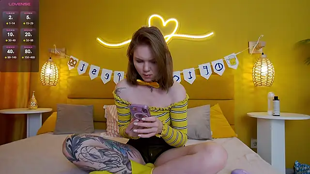 lessysweety online show from 09/21/25, 03:22