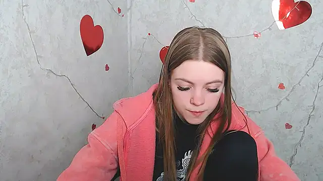 Snapshot of AliceFlirtt_ chatting on 03/20/25, 11:05 AliceFlirtt online show from 03/20/25, 11:05