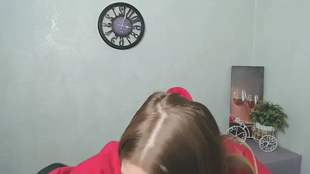 Snapshot of AliceFlirtt_ chatting on 02/19/25, 02:22 AliceFlirtt online show from 02/19/25, 02:22