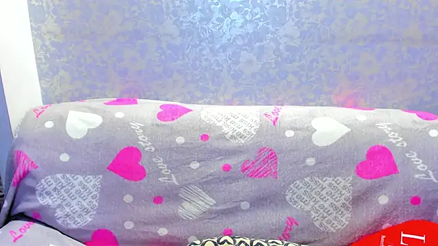 Snapshot of Vanessa_Florence chatting on 03/04/26, 01:24 Vanessa Florence online show from 03/04/26, 01:24