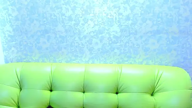 Snapshot of Vanessa_Florence chatting on 07/17/26, 01:14 Vanessa Florence online show from 07/17/26, 01:14